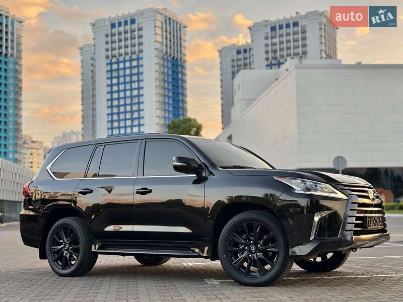 Внедорожник / Кроссовер Lexus LX 2017 в Одессе