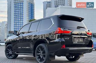 Внедорожник / Кроссовер Lexus LX 2017 в 