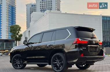 Внедорожник / Кроссовер Lexus LX 2017 в 