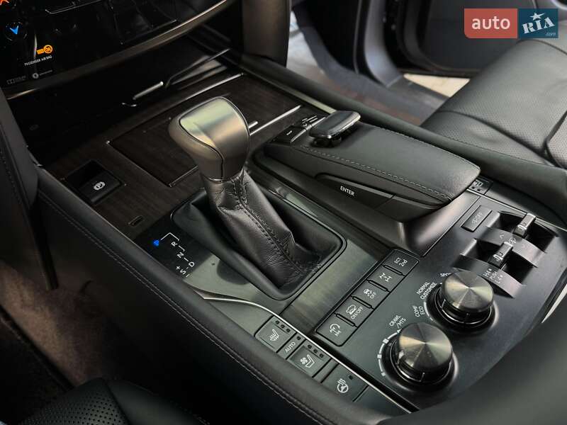 Внедорожник / Кроссовер Lexus LX 2017 в Одессе