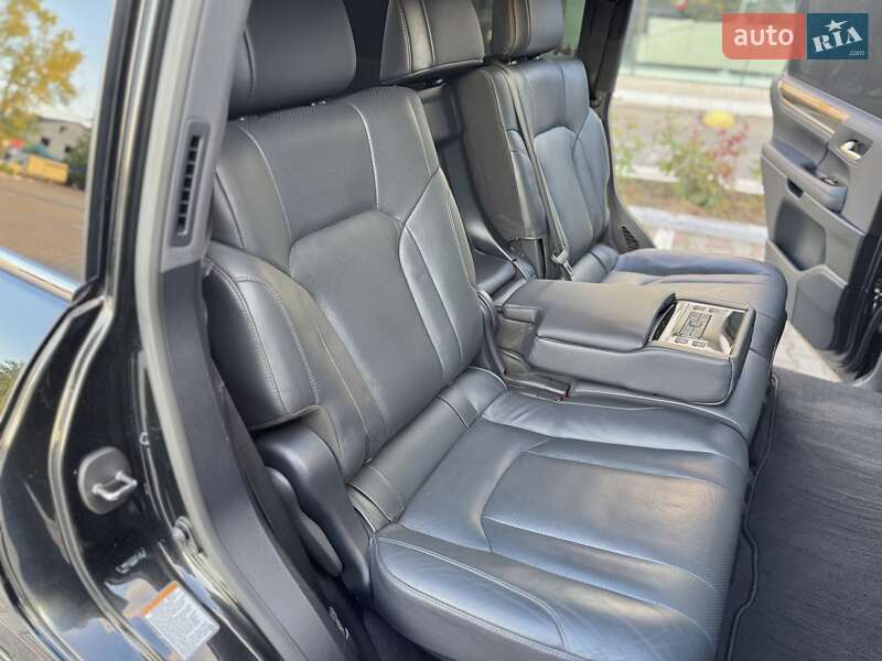 Внедорожник / Кроссовер Lexus LX 2017 в Одессе