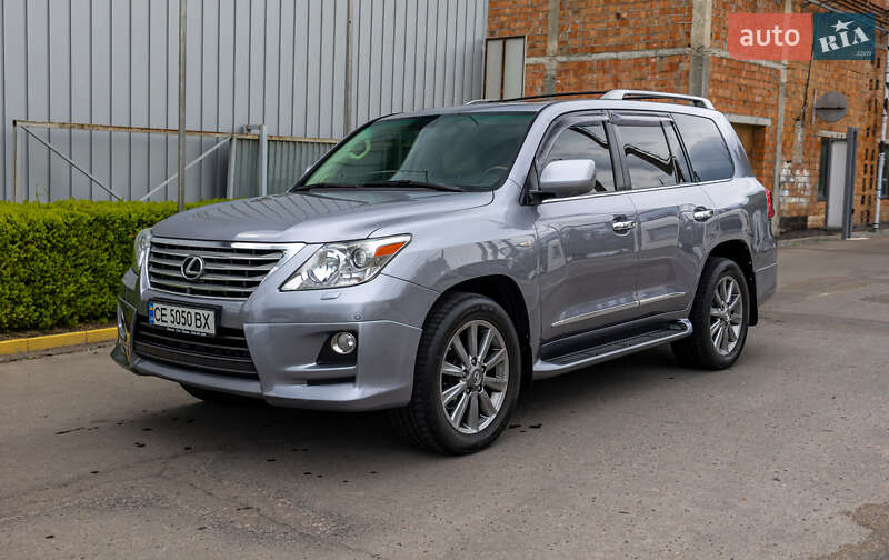 Lexus LX 2011