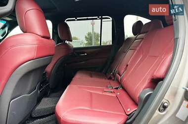 Внедорожник / Кроссовер Lexus LX 2022 в 