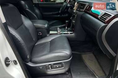 Внедорожник / Кроссовер Lexus LX 2011 в 
