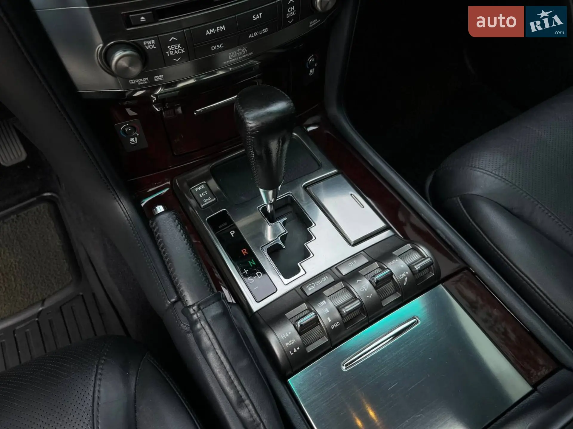 2011 Lexus LX - мініатюра 23