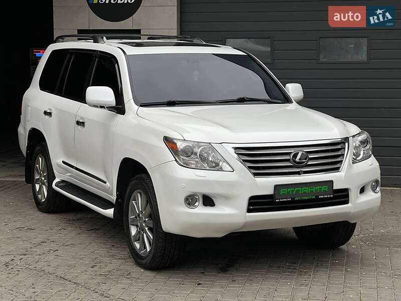 Внедорожник / Кроссовер Lexus LX 2011 в Одессе