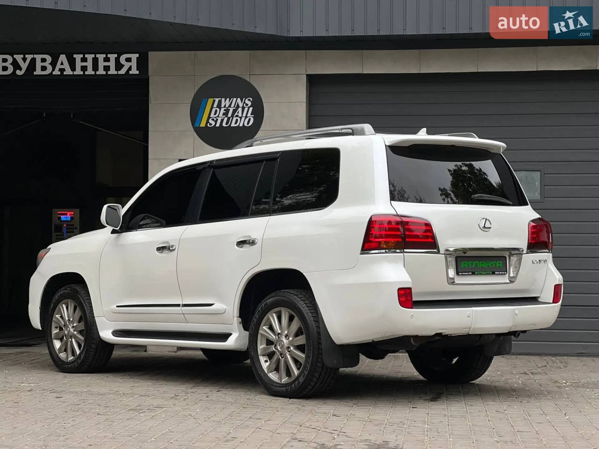 2011 Lexus LX - мініатюра 11