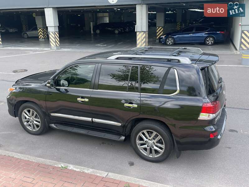 Внедорожник / Кроссовер Lexus LX 2012 в 