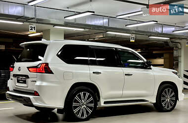 Внедорожник / Кроссовер Lexus LX 2019 в 