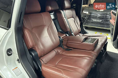 Внедорожник / Кроссовер Lexus LX 2019 в 
