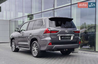 Внедорожник / Кроссовер Lexus LX 2017 в 