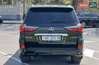 Внедорожник / Кроссовер Lexus LX 2018 в 