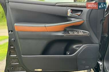 Внедорожник / Кроссовер Lexus LX 2013 в 