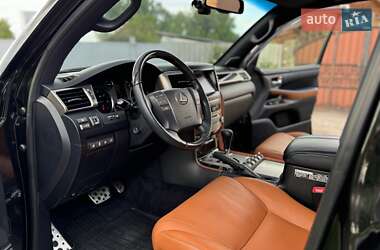 Внедорожник / Кроссовер Lexus LX 2013 в 