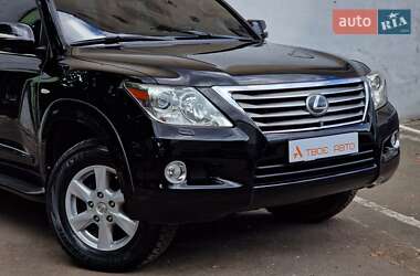 Позашляховик / Кросовер Lexus LX 2008 в 