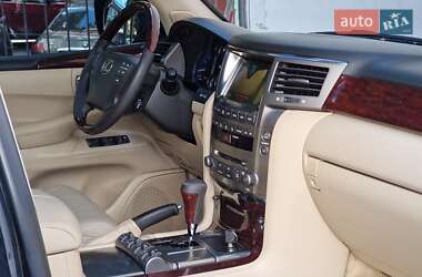 Позашляховик / Кросовер Lexus LX 2008 в 