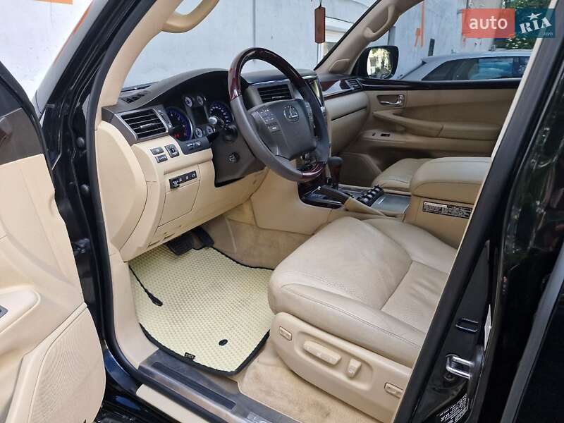 Позашляховик / Кросовер Lexus LX 2008 в Одесі