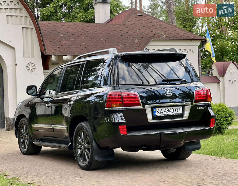 Позашляховик / Кросовер Lexus LX 2011 в Києві