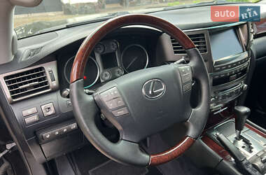 Внедорожник / Кроссовер Lexus LX 2011 в 