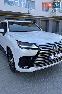 Внедорожник / Кроссовер Lexus LX 2022 в 