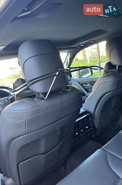 Внедорожник / Кроссовер Lexus LX 2022 в 