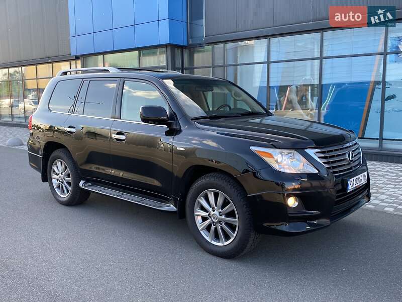 Внедорожник / Кроссовер Lexus LX 2011 в 