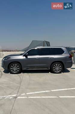 Позашляховик / Кросовер Lexus LX 2016 в 