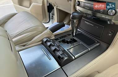 Внедорожник / Кроссовер Lexus LX 2010 в 