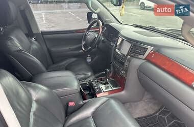 Внедорожник / Кроссовер Lexus LX 2008 в 