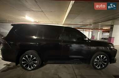 Внедорожник / Кроссовер Lexus LX 2021 в 