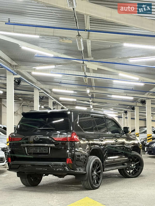 Позашляховик / Кросовер Lexus LX 2015 в Одесі