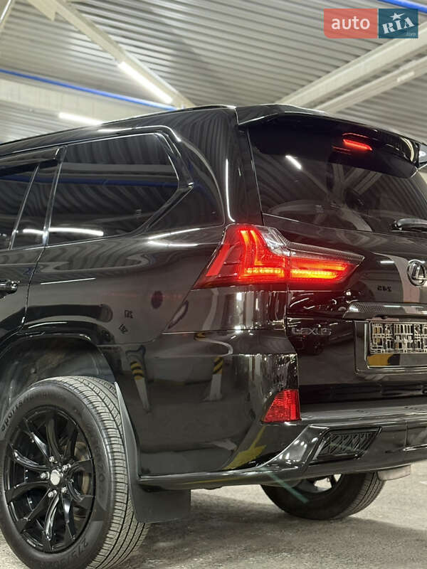 Позашляховик / Кросовер Lexus LX 2015 в Одесі