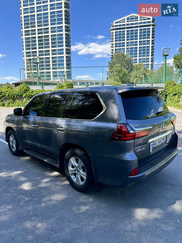Внедорожник / Кроссовер Lexus LX 2017 в Днепре