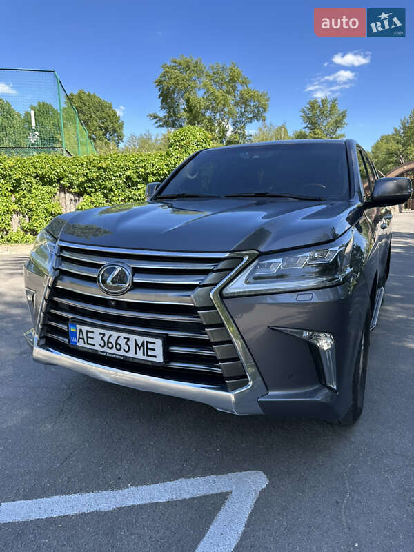 Внедорожник / Кроссовер Lexus LX 2017 в Днепре