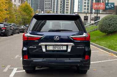 Позашляховик / Кросовер Lexus LX 2016 в 