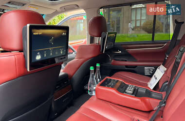 Позашляховик / Кросовер Lexus LX 2016 в 