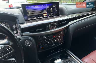 Внедорожник / Кроссовер Lexus LX 2017 в 