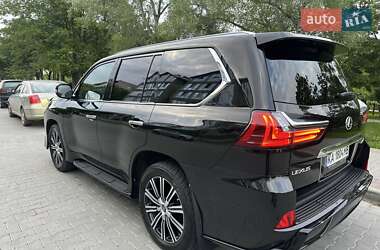 Внедорожник / Кроссовер Lexus LX 2017 в 