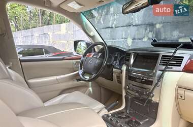 Внедорожник / Кроссовер Lexus LX 2008 в 