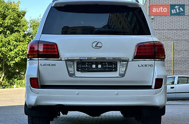 Позашляховик / Кросовер Lexus LX 2010 в 