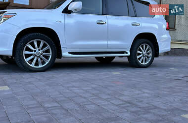 Позашляховик / Кросовер Lexus LX 2010 в 