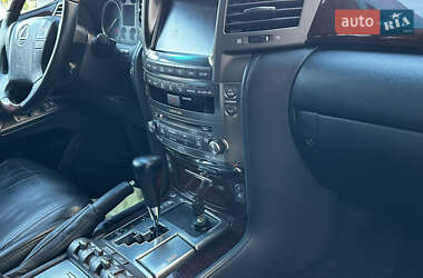 Позашляховик / Кросовер Lexus LX 2010 в 