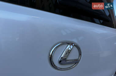 Позашляховик / Кросовер Lexus LX 2010 в 