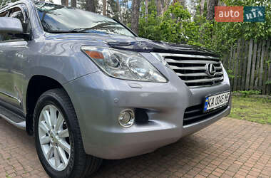 Внедорожник / Кроссовер Lexus LX 2008 в 