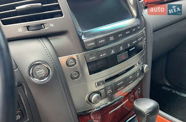Внедорожник / Кроссовер Lexus LX 2008 в 