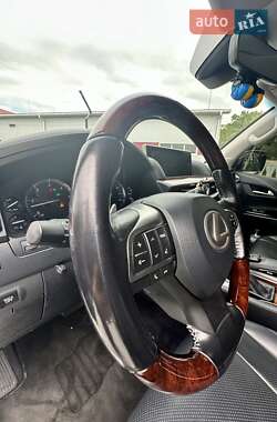 Внедорожник / Кроссовер Lexus LX 2017 в 