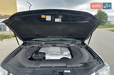 Внедорожник / Кроссовер Lexus LX 2008 в 