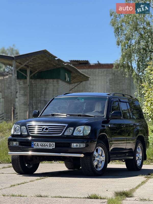 Позашляховик / Кросовер Lexus LX 2005 в Косові
