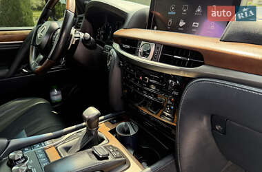 Внедорожник / Кроссовер Lexus LX 2019 в 