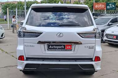 Внедорожник / Кроссовер Lexus LX 2021 в 